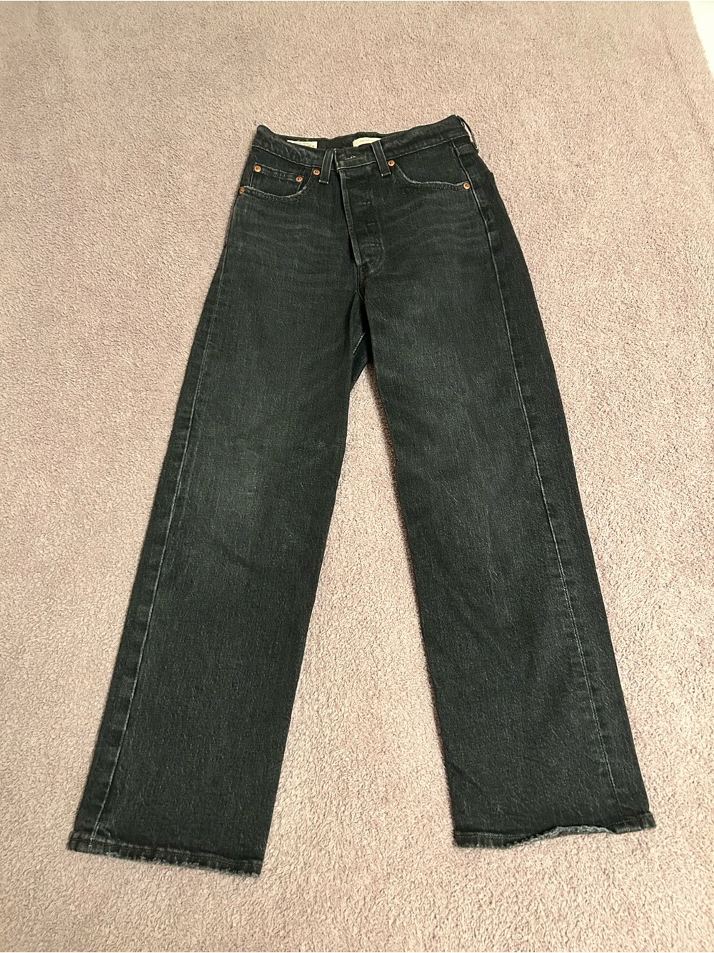 Levi’s Ribcage Straight Black Jeans